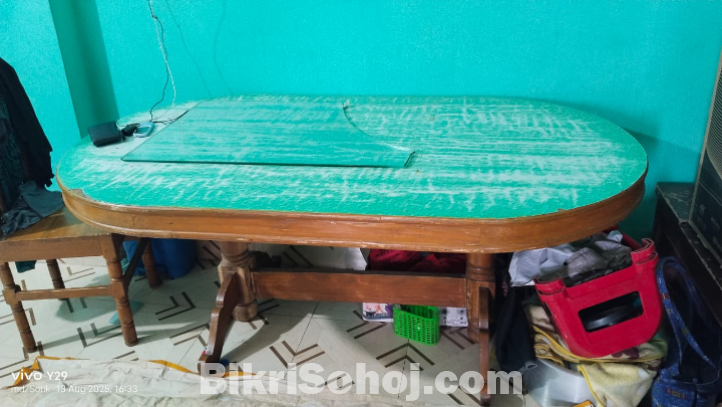 ৬ চেয়ারের ডাইনিং টেবিল